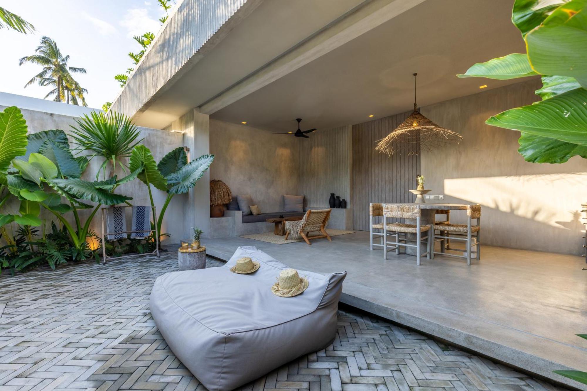 The Konkret Lombok Villa Kuta  Eksteriør bilde